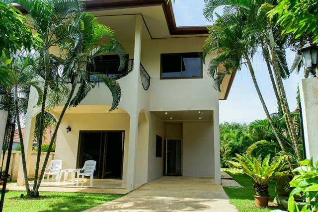 6A80481 ให้เช่าบ้านPool Villa 2ชั้น   พร้อมสระว่ายน้ำส่วนตัว. พื้นที่ 90ตรว.