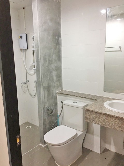 6A111741 ให้เช่าคอนโดย่านเศรษฐกิจ วิวเมือง พื้นที่ 54 ตรม. เฟอร์นิเจอร์ครบครัน