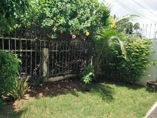 6A120547 ให้เช่าบ้านเดี่ยวชั้นเดียว 3 ห้องนอน 2 ห้องน้ำ.