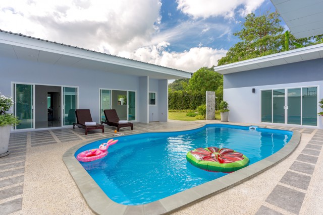 6C120184 ขายPool villa ชั้นเดียว โดดเด่นมีสไตล์หรูหรา พร้อมสระว่ายน้ำแบบส่วนตัว