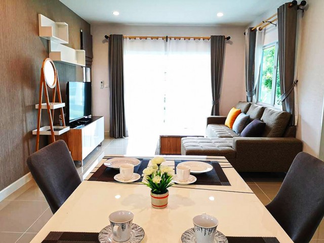 6A111747 ให้เช่าบ้านเดี่ยว 2 ชั้นในโครงการพร้อมคลับเฮ้าส์สระว้ายน้ำ 57.2 ตรว.