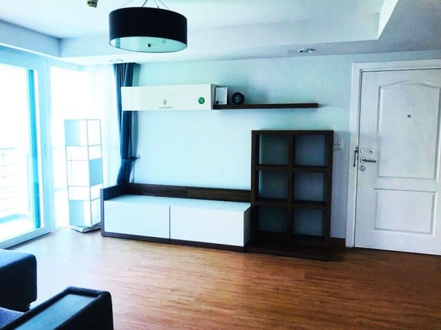 6A111751 ให้เช่าคอนโดย่านเศรษฐกิจ วิวเมือง พื้นที่ 48 ตรม. เฟอร์นิเจอร์ครบครัน