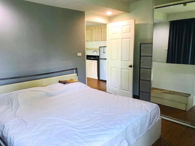 6A111751 ให้เช่าคอนโดย่านเศรษฐกิจ วิวเมือง พื้นที่ 48 ตรม. เฟอร์นิเจอร์ครบครัน