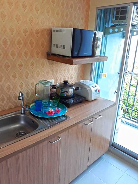 6A111753 ให้เช่าคอนโดย่านเศรษฐกิจ วิว ภูเขา พื้นที่ 30 ตรม. เฟอร์นิเจอร์ครบครัน