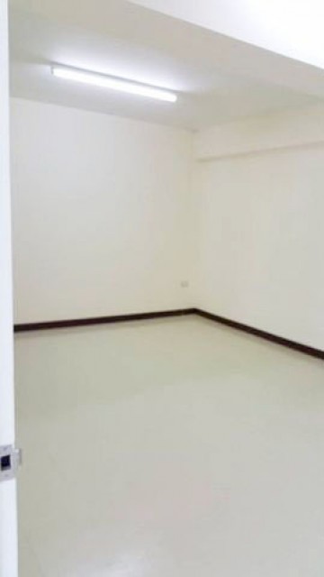 6A101307 ให้เช่าคอนโดย่านเศรษฐกิจห้องเปล่า วิวทะเล เดือนละ 13,500 บ.