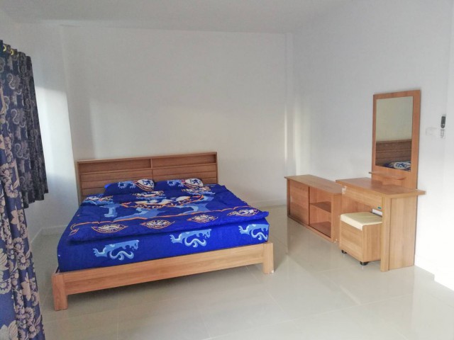 6A90980 ให้เช่าทาวน์เฮ้าส์ 2 ชั้นใจกลางเมือง 3 ห้องนอน เฟอร์นิเจอร์ครบครัน