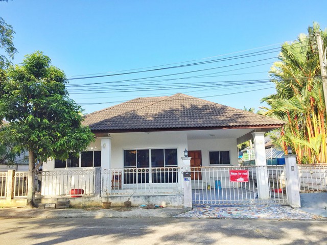 6A120551ให้เช่าบ้านเดี่ยวชั้นเดียวในโครงการพื้นที่ 68 ตรว. พร้อมเฟอร์ครบ