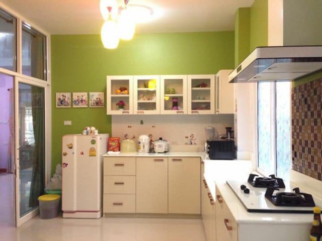 6A90986 ให้เช่าบ้านเดี่ยวชั้นเดียวในโครงการ 3 ห้องนอน พร้อมเฟอร์นิเจอร์ครบ.