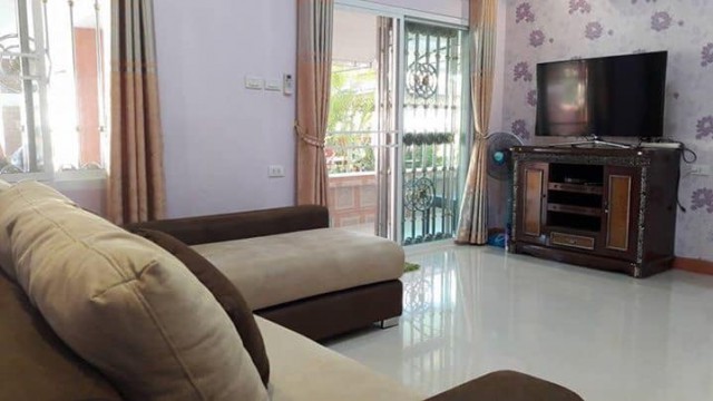 6A90986 ให้เช่าบ้านเดี่ยวชั้นเดียวในโครงการ 3 ห้องนอน พร้อมเฟอร์นิเจอร์ครบ.