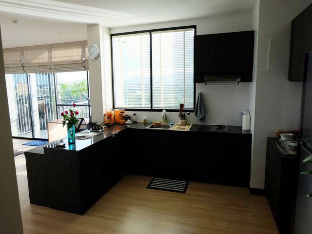 6A101316ให้เช่าคอนโด วิวเมืองมองเห็นสวนหลวง พื้นที่ 100 ตรม. เฟอร์นิเจอร์ครบครัน