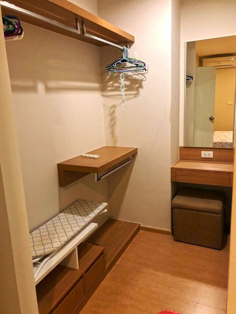 6A40371 ให้เช่าคอนโดย่านเศรษฐกิจ วิวภูเขา พื้นที่ 32 ตรม. เฟอร์นิเจอร์ครบครัน