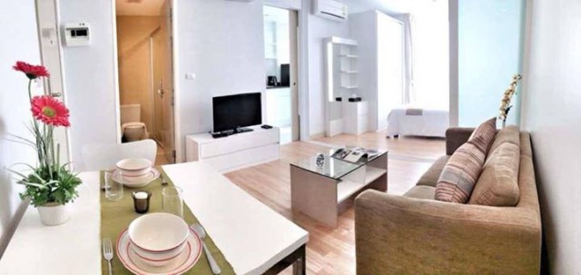 6A101319 ให้เช่าคอนโดย่านเศรษฐกิจ วิวสระว่ายน้ำ เฟอร์นิเจอร์ครบครัน ห้องสวย.