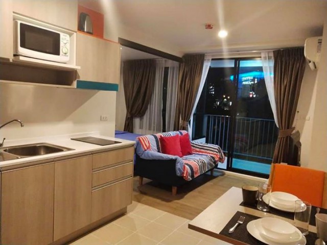 6A101320 ให้เช่าคอนโดใจกลางเมือง เฟอร์นิเจอร์ครบครัน วิวดีบรรยากาศใช่น่าอยู่.