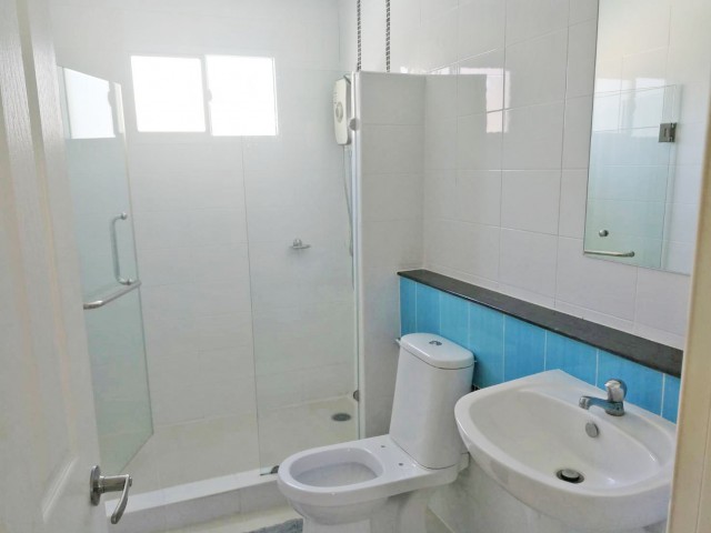 6A111781 ให้เช่าบ้านเดี่ยว 2 ชั้นในโครงการ 3 ห้องนอน 3 ห้องน้ำ เดือนละ 37,000 บ.