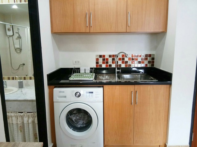 6A111782 ให้เช่าคอนโดย่านเศรษฐกิจ วิวป่าเมือง พื้นที่ 59 ตรม.