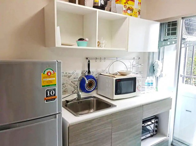 6A111783 ให้เช่าคอนโดย่านเศรษฐกิจ พื้นที่ 30 ตรม. เฟอร์นิเจอร์ครบครัน