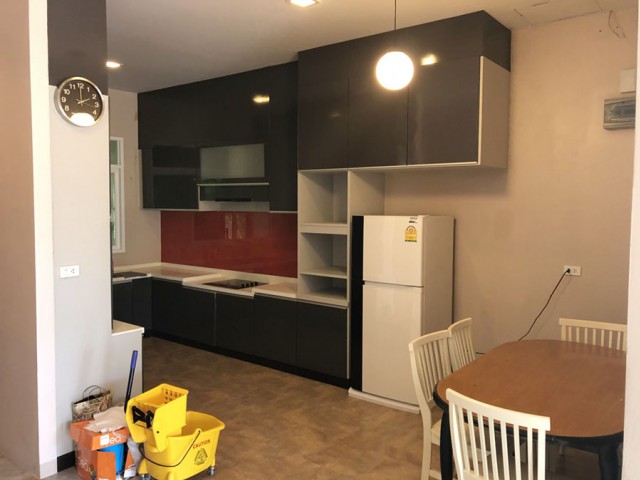 6A50181 ให้เช่าบ้านเดี่ยวชั้นเดียว พื้นที่ 100 ตรว. พร้อมเฟอร์ครบ