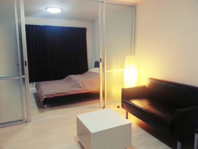 6A111796 ให้เช่าคอนโดย่านเศรษฐกิจ วิวภูเขา พื้นที่ 30 ตรม. เฟอร์นิเจอร์ครบครัน