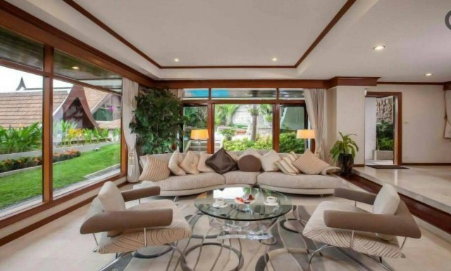 6C60063ขายบ้านเดี่ยว 2 ชั้นโดดเด่นมีสไตล์หรูหรา พื้นที่ 144 ตรว. ทำเลทอง