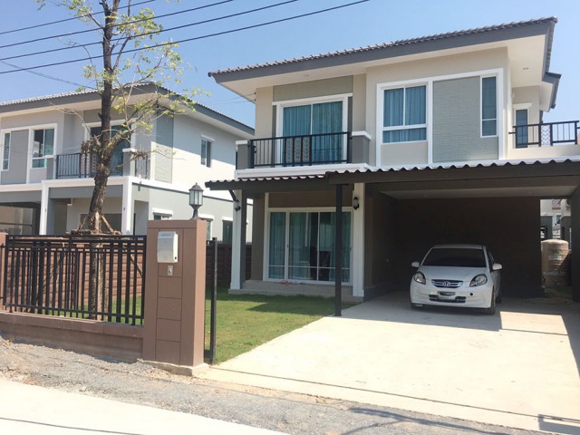 6A111801 ให้เช่าบ้านเดี่ยว 2 ชั้น พื้นที่ 49 ตรว.