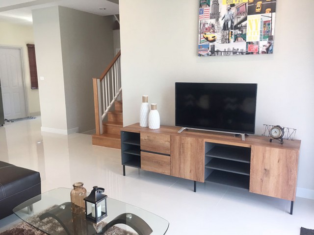 6A111801 ให้เช่าบ้านเดี่ยว 2 ชั้น พื้นที่ 49 ตรว.