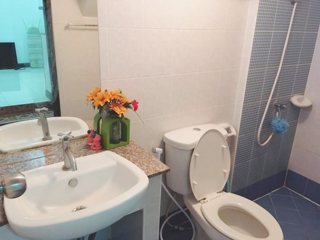 6A111803 ให้เช่าบ้านแฝด 2 ชั้น พื้นที่ 21 ตรว. 3นอน 4 น้ำ