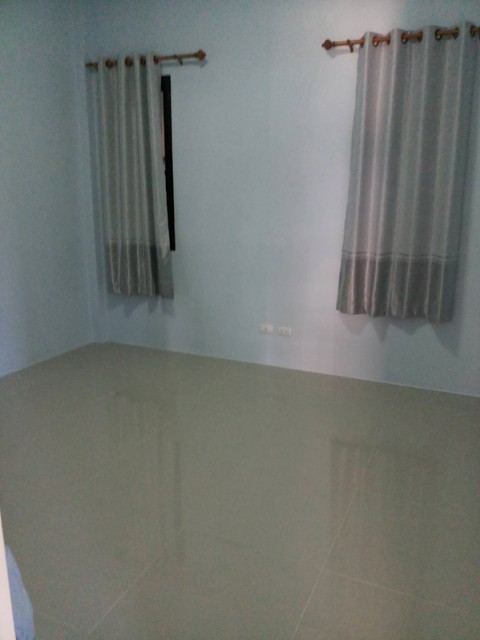 6A20083 ให้เช่าบ้านเดี่ยวชั้นเดียวในโครงการใกล้สนามบิน พื้นที่ 48 ตรว.