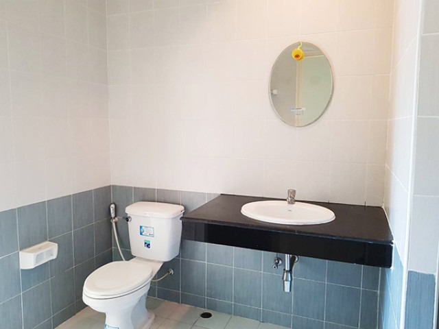 6A80498 ให้เช่าทาวน์เฮ้าส์ 2 ชั้น พื้นที่ 22.5 ตรว. 2 นอน 2 น้ำ