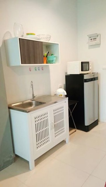 6A90999ให้เช่าคอนโดย่านเศรษฐกิจ วิวหมู่บ้าน พื้นที่ 30 ตรม. เฟอร์นิเจอร์ครบครัน