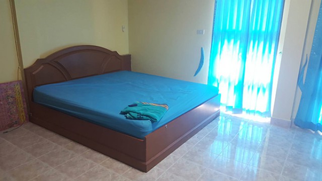 6A60166 ให้เช่าทาวน์เฮ้าส์ 2 ชั้นใจกลางเมือง พื้นที่ 48 ตรว. 3 นอน 2 น้ำ