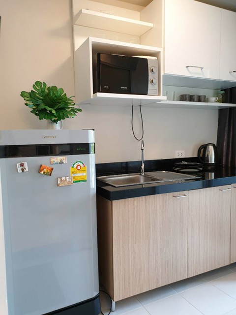 6A111813 ให้เช่าคอนโดย่านเศรษฐกิจ วิวที่จอดรถ พื้นที่ 30 ตรม.