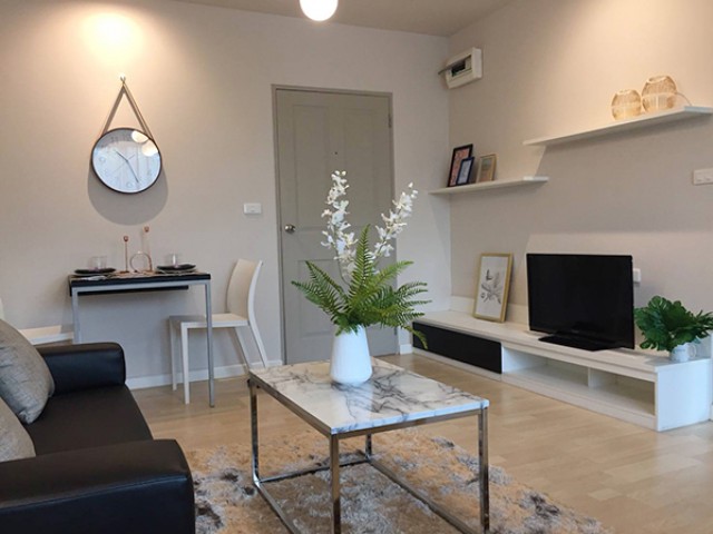 6A111813 ให้เช่าคอนโดย่านเศรษฐกิจ วิวที่จอดรถ พื้นที่ 30 ตรม.