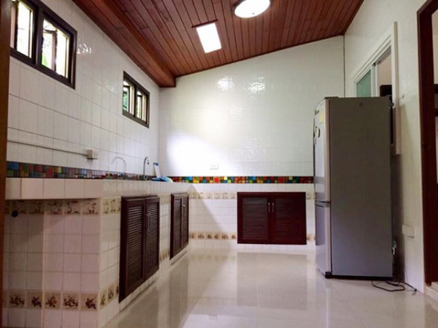 6A111816 ให้เช่าบ้านแฝดชั้นเดียวในโครงการ พื้นที่ 37 ตรว. พร้อมเฟอร์ครบ