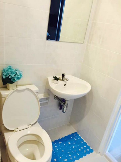 6A40383 ให้เช่าคอนโดย่านเศรษฐกิจ วิวธรรมชาติ ภูเขา พื้นที่ 28 ตรม.