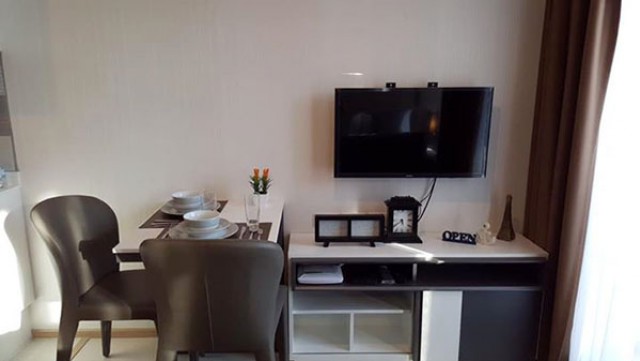 6A111820ให้เช่าคอนโดย่านเศรษฐกิจ วิวเมือง พื้นที่ 28.5 ตรม. เฟอร์นิเจอร์ครบครัน