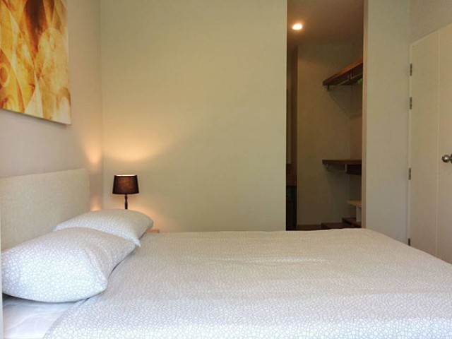 6A40384 ให้เช่าคอนโดย่านเศรษฐกิจ วิวสระ ภูเขา พื้นที่ 33 ตรม.