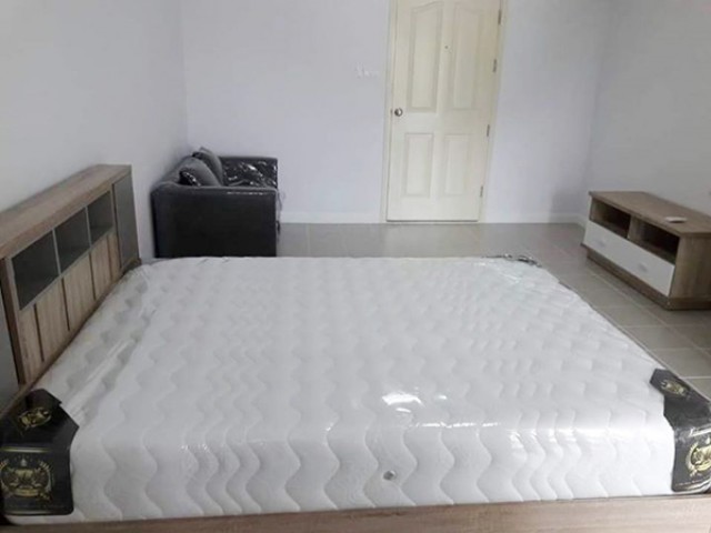 6A101340ให้เช่าคอนโดย่านเศรษฐกิจ วิวออกถนน  พื้นที่ 30 ตรม. เฟอร์นิเจอร์ครบครัน