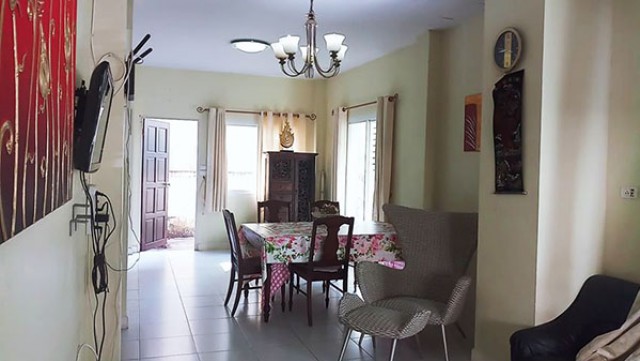 6A101348 ให้เช่าบ้านแฝด 2 ชั้นบ้านหลังใหญ่ พื้นที่ 140 ตรว.