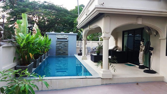 6A80501 ให้เช่าPool Villa   2 ชั้นสไตล์โมเดิร์น พื้นที่ 75 ตรว.