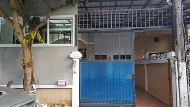 6A101353 ให้เช่าบ้านแฝด 2 ชั้น พื้นที่ 40 ตรว.