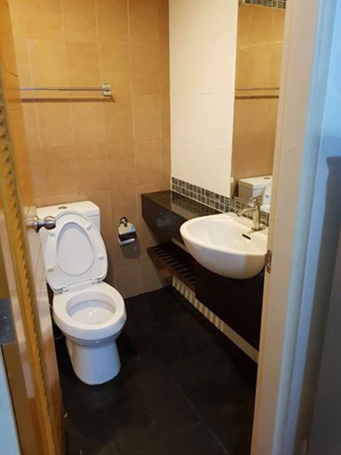 6A111825 ให้เช่าคอนโดย่านเศรษฐกิจ วิวสระ พื้นที่ 36.15 ตรม. เฟอร์นิเจอร์ครบครัน