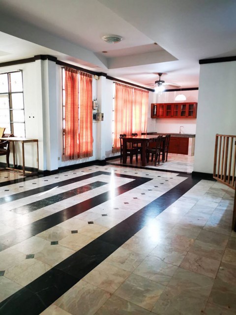 6A91006 ให้เช่าบ้านเดี่ยว 2 ชั้น บ้านหลังใหญ่ พื้นที่ 130 ตรว.