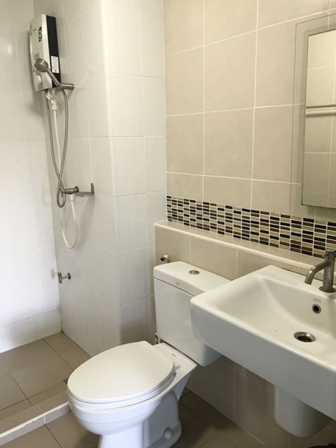 6A111827 ให้เช่าคอนโดย่านเศรษฐกิจ วิวสวน พื้นที่ 30 ตรม. เฟอร์นิเจอร์ครบครัน