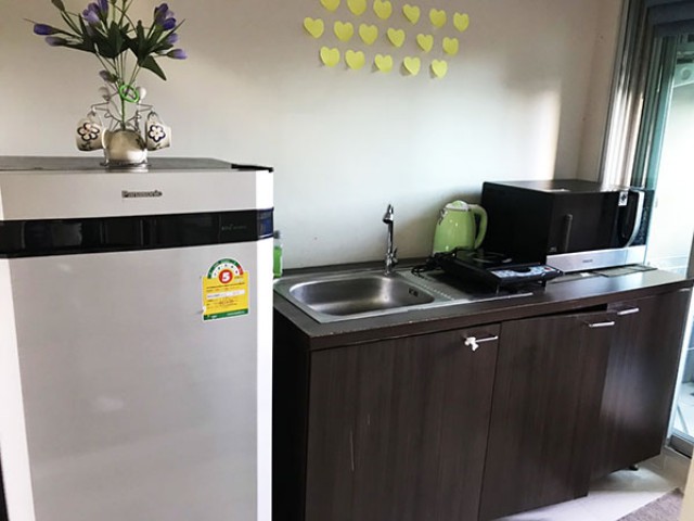 6A111827 ให้เช่าคอนโดย่านเศรษฐกิจ วิวสวน พื้นที่ 30 ตรม. เฟอร์นิเจอร์ครบครัน