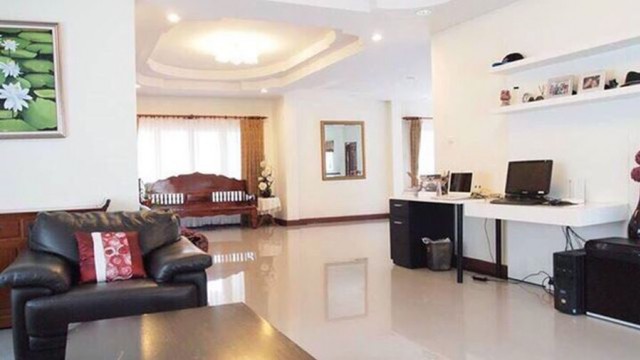 6A101355 ให้เช่าบ้านเดี่ยว 2 ชั้น บ้านหลังใหญ่ พื้นที่ 79 ตรว. 3นอน4น้ำ