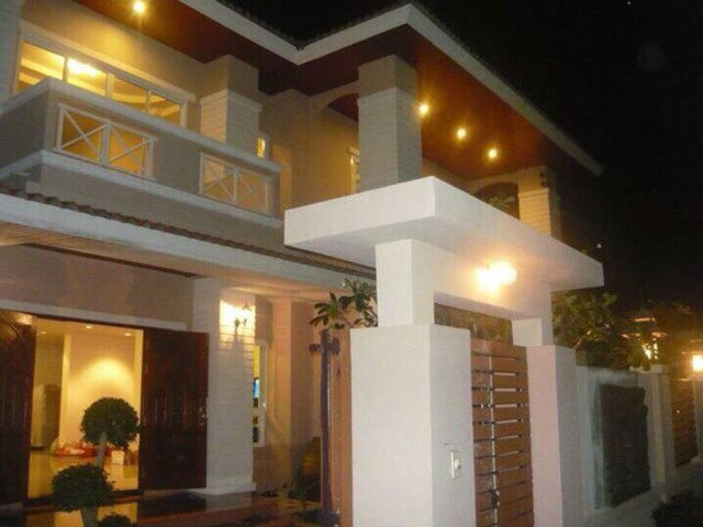 6A101355 ให้เช่าบ้านเดี่ยว 2 ชั้น บ้านหลังใหญ่ พื้นที่ 79 ตรว. 3นอน4น้ำ