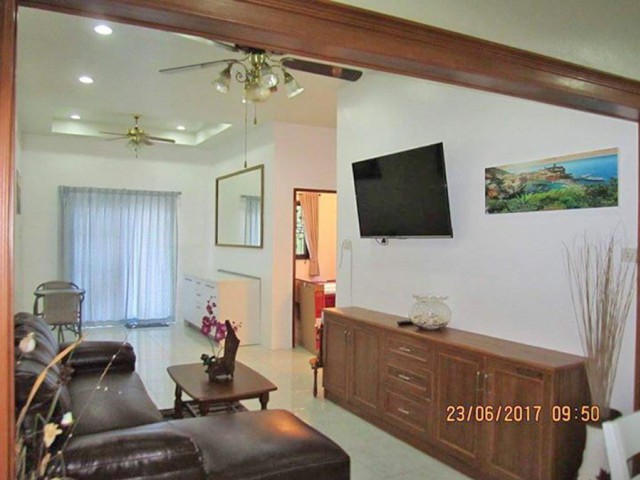 6A80502 ให้เช่าบ้านเดี่ยวชั้นเดียวในโครงการ พื้นที่ 135 ตรม. พร้อมเฟอร์ครบ