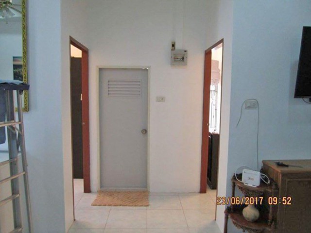 6A80502 ให้เช่าบ้านเดี่ยวชั้นเดียวในโครงการ พื้นที่ 135 ตรม. พร้อมเฟอร์ครบ