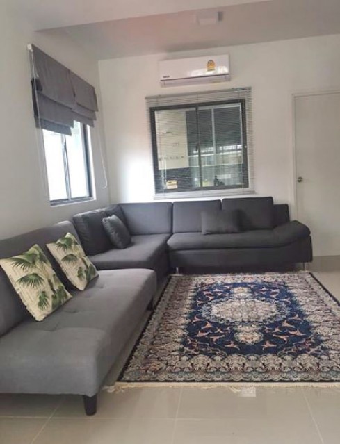 6A111833 ให้เช่าทาวน์เฮ้าส์ 2 ชั้นในโครงการย่านเศรษฐกิจ เฟอร์นิเจอร์ครบครัน