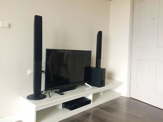 6A101358ให้เช่าคอนโดย่านเศรษฐกิจ วิวสระน้ำ พื้นที่ 30 ตรม. เฟอร์นิเจอร์ครบครัน